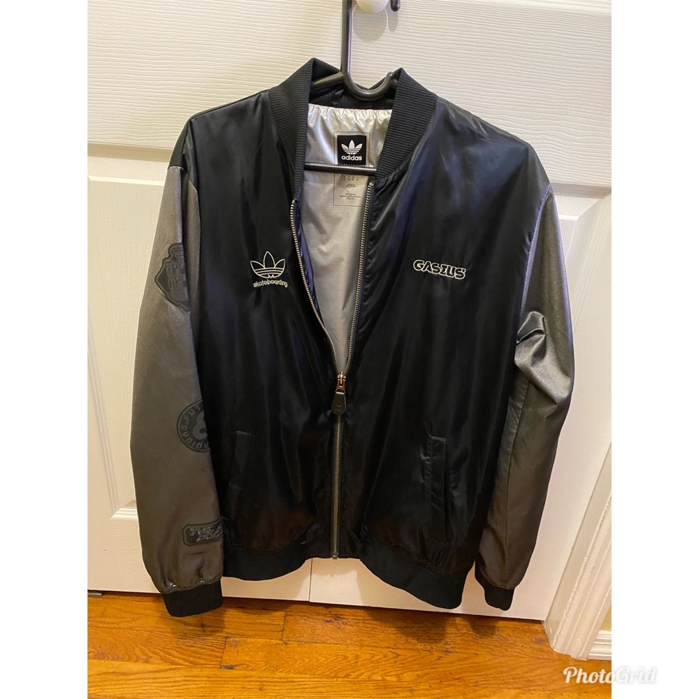 adidas jacket Size M black silver